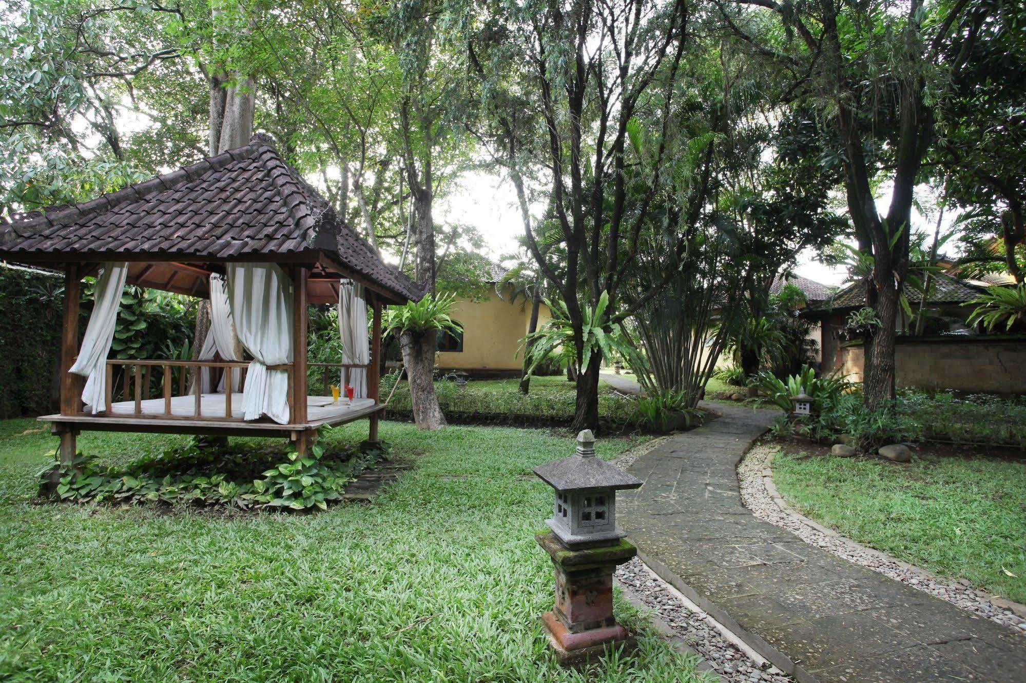 Villa Lalu Seminyak  Exterior photo